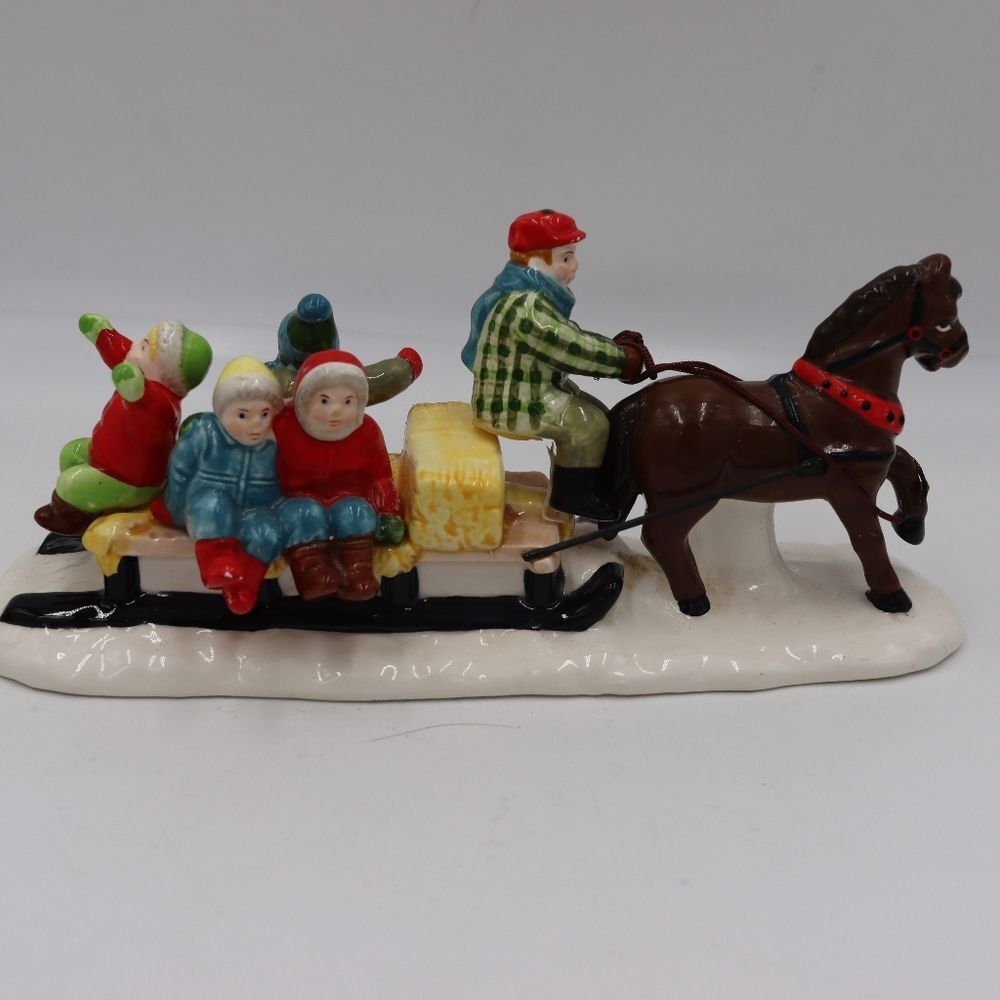 Department 56 1988 Sleigh Ride in the Snow Collectable Ceramic Figure